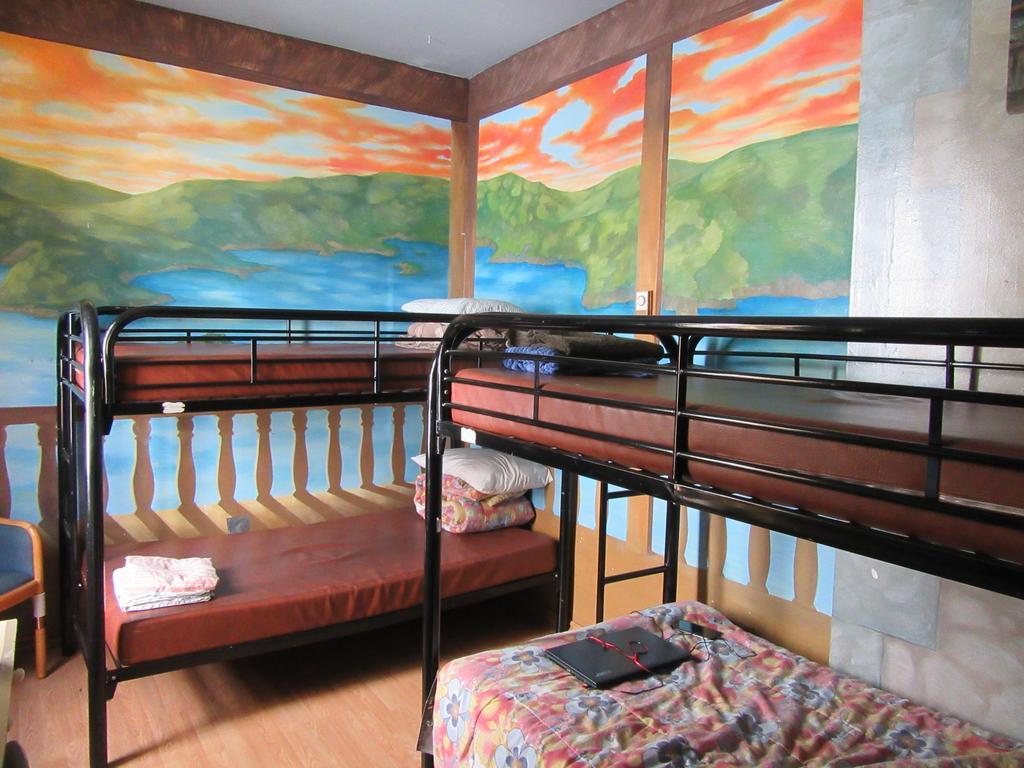 Turtle Hostel Victoria Esterno foto
