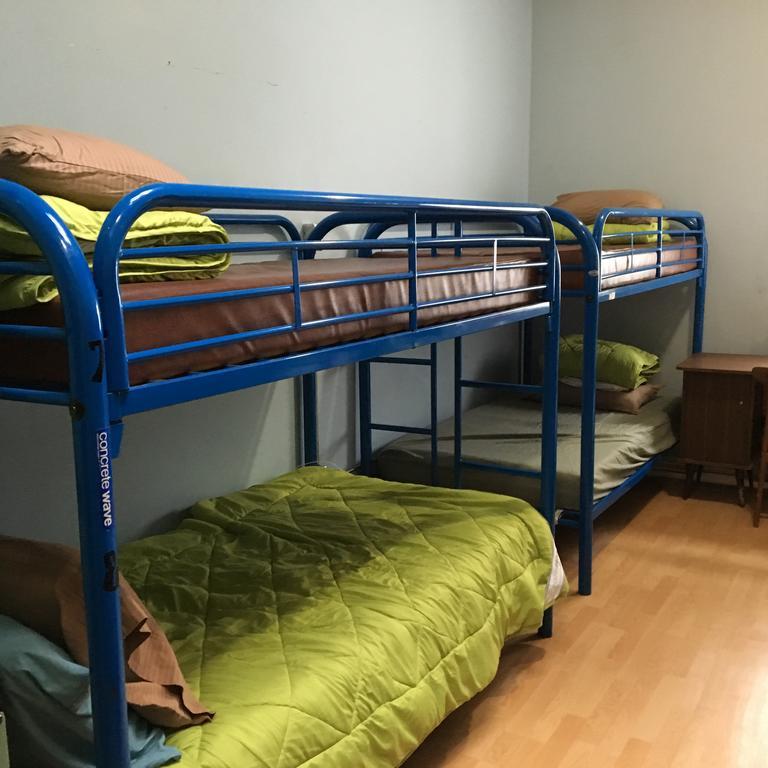 Turtle Hostel Victoria Esterno foto